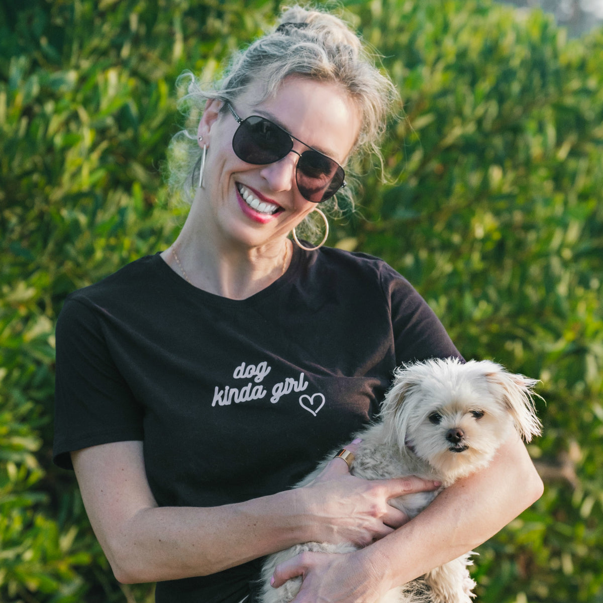 "Dog Kinda Girl" Black T-Shirt - Dog Influencers